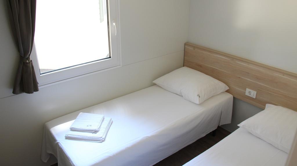 Mobile Homes Holiday Dream Baška Voda المظهر الخارجي الصورة